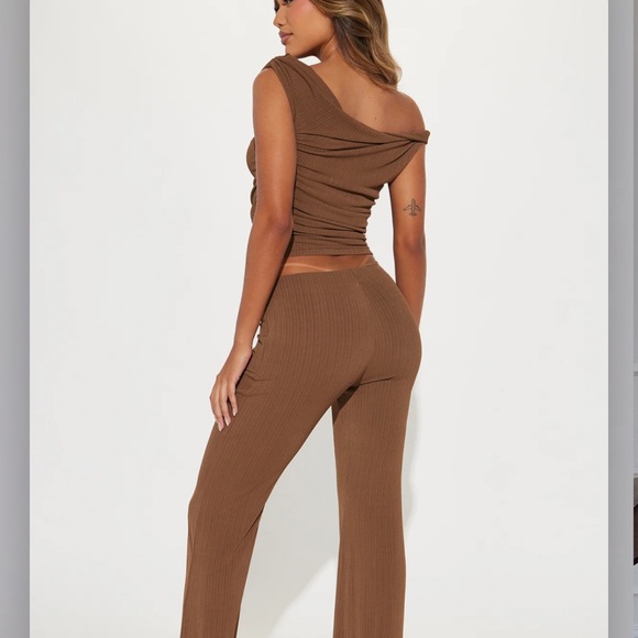 Fashion Nova Off-Shoulder Brown Jumpsuit - Picture 5 of 5